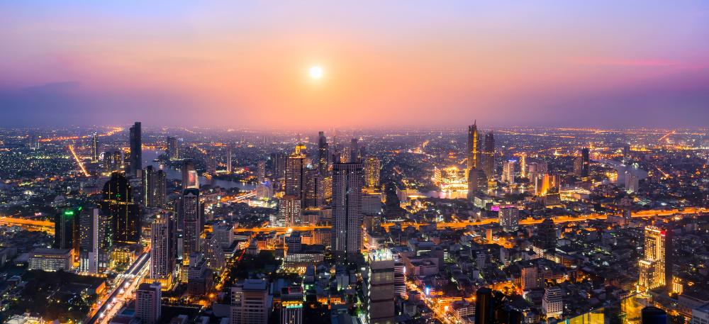 วิวจาก Mahanakorn Skywalk สถานที่เดตสุดโรแมนติกในกรุงเทพฯ